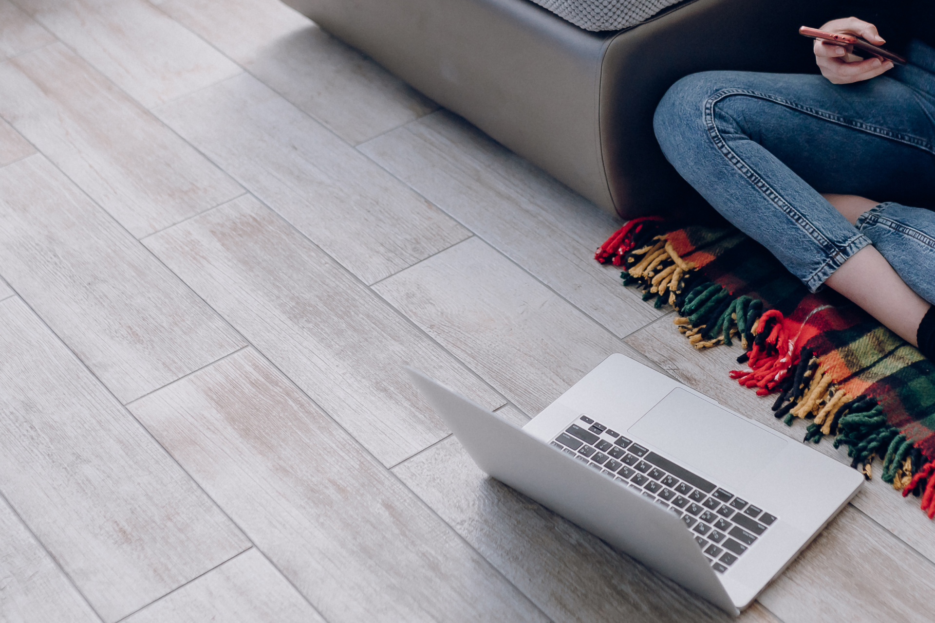 How SPC Flooring Stands Up Against Heavy Furniture and Appliances